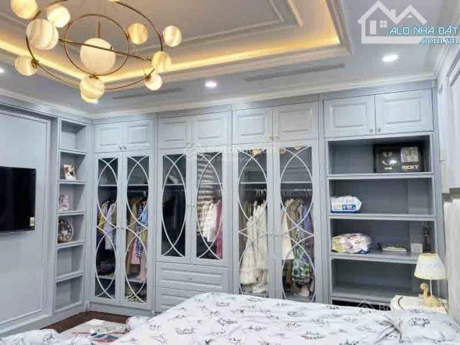 Cho thuê nhà nguyên căn phố kim mã  ba đình  hà nội