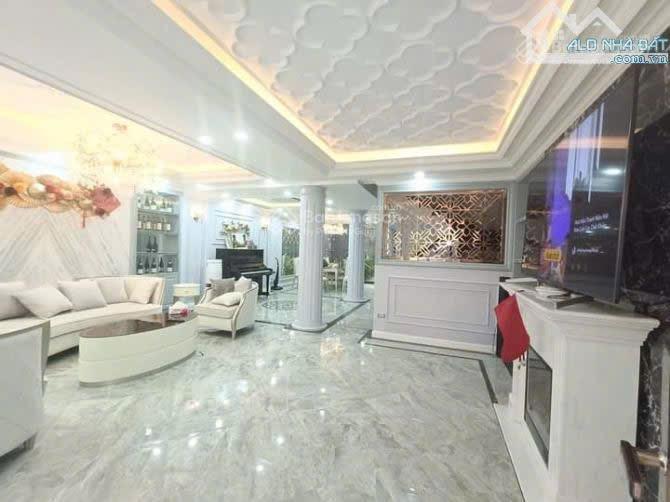 Cho thuê nhà nguyên căn phố kim mã  ba đình  hà nội