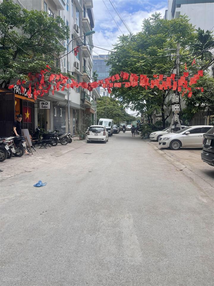Hiếm  chỉ 13,3 tỷ  phân lô ô tô vào nhà ngõ 1194 đường láng  cạnh trường giao thông vận tải