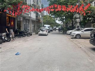 Hiếm  chỉ 13,3 tỷ  phân lô ô tô vào nhà ngõ 1194 đường láng  cạnh trường giao thông vận tải