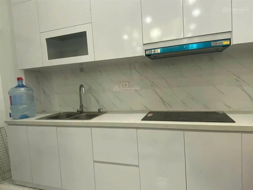Cho thuê nhà nguyên căn ngõ 463 đội cấn  gần cây xăng đội cấn