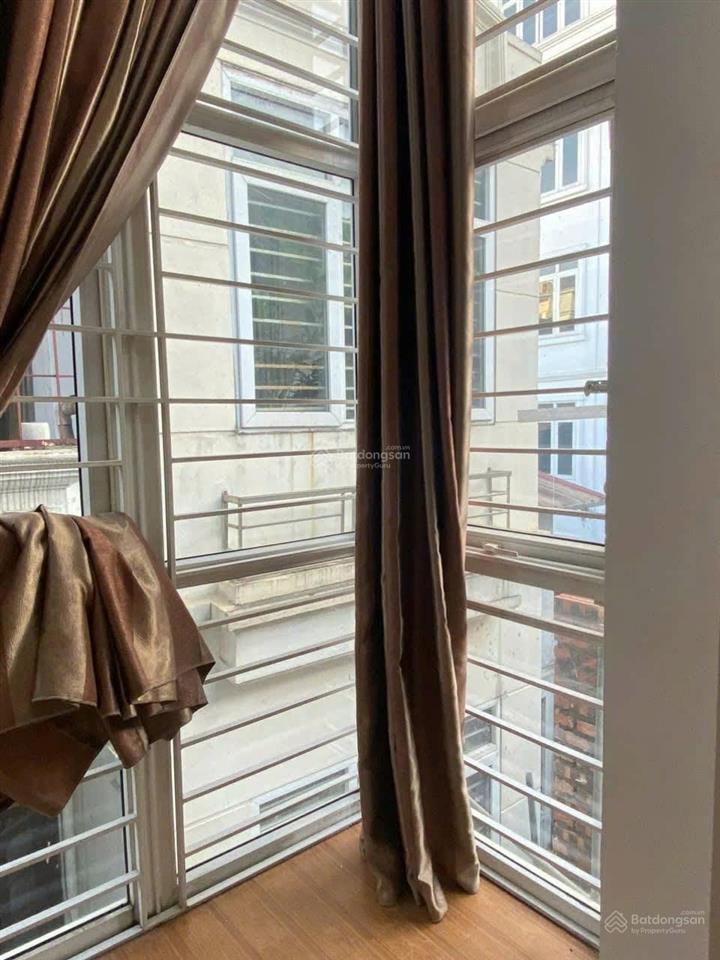 Cho thuê nhà nguyên căn ngõ 463 đội cấn  gần cây xăng đội cấn
