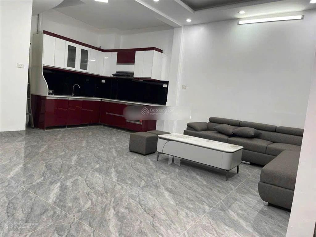 Cho thuê nhà nguyên căn phố đào tấn  ba đình  hà nội