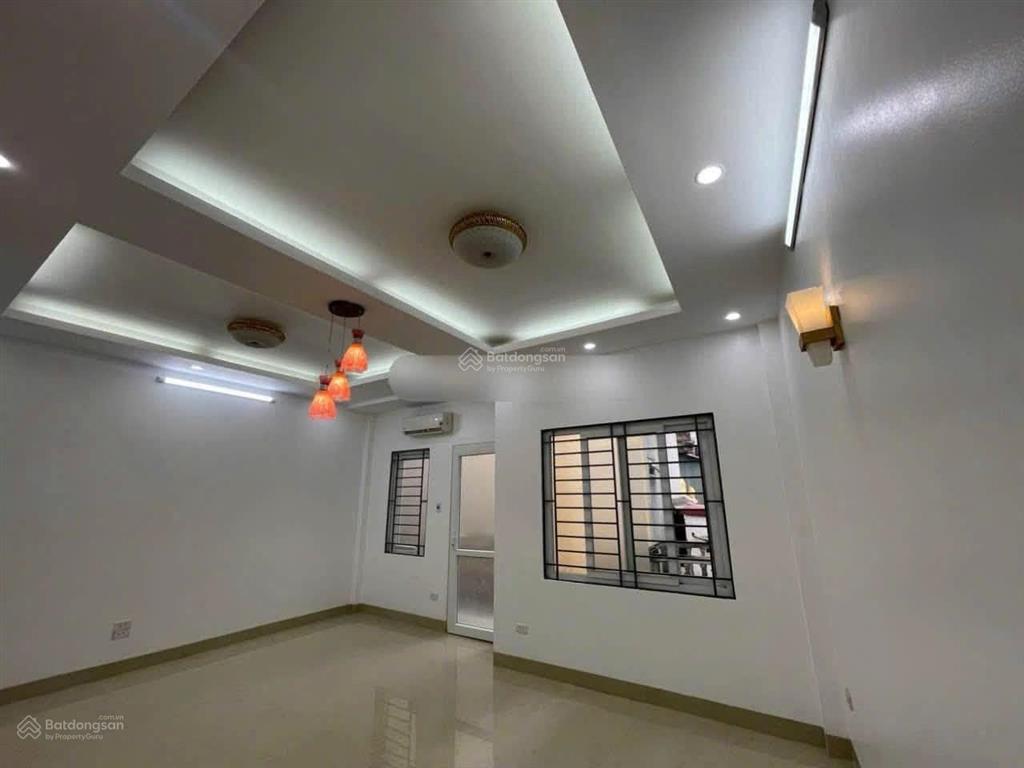 Cho thuê nhà nguyên căn phố đào tấn  ba đình  hà nội