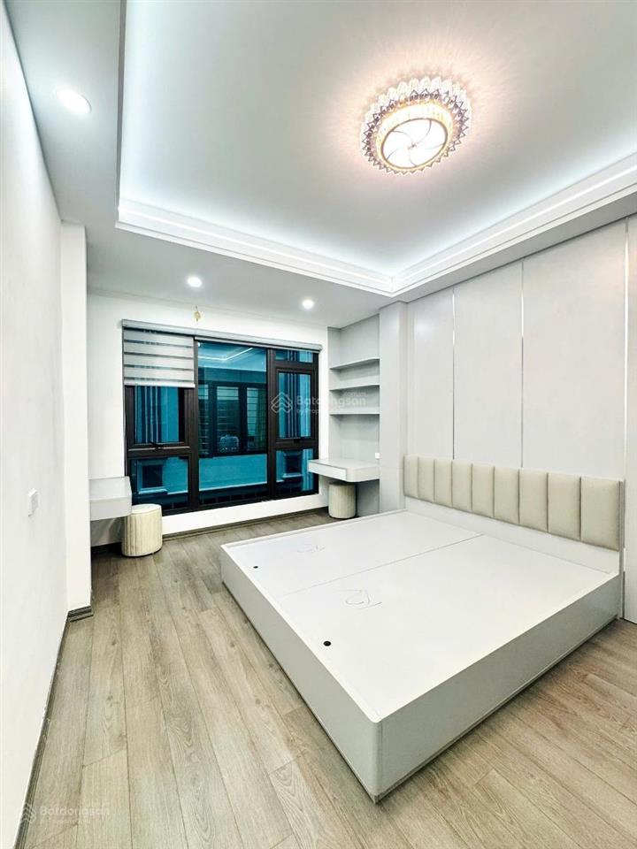Chỉ 14,8 tỷ  nhà đẹp đường láng  cạnh trường giao thông vận tải  hà nội  38m2 5 tầng  mt 3,8m