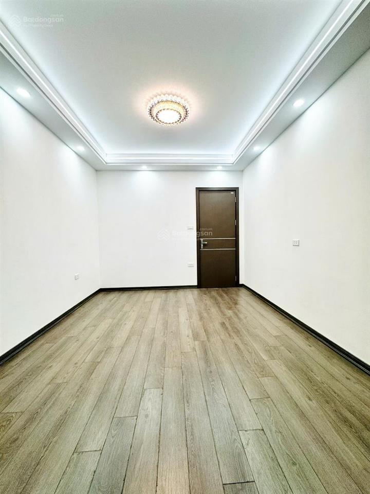Chỉ 14,8 tỷ  nhà đẹp đường láng  cạnh trường giao thông vận tải  hà nội  38m2 5 tầng  mt 3,8m
