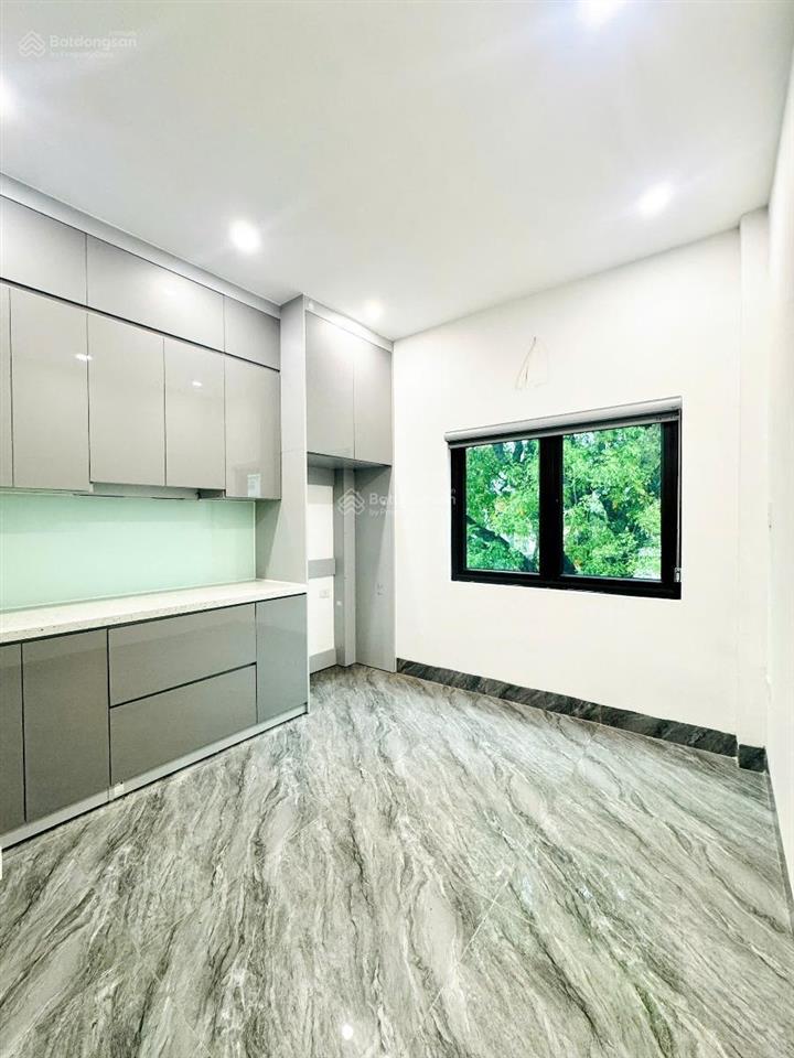 Chỉ 14,8 tỷ  nhà đẹp đường láng  cạnh trường giao thông vận tải  hà nội  38m2 5 tầng  mt 3,8m