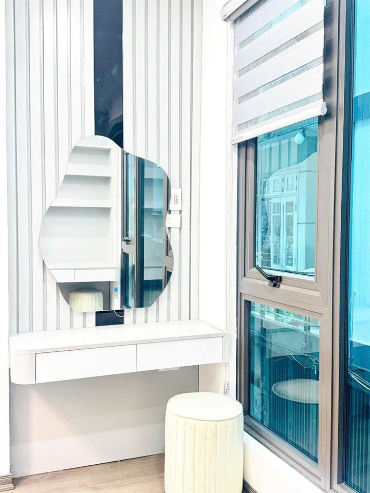 Chỉ 14,8 tỷ  nhà đẹp đường láng  cạnh trường giao thông vận tải  hà nội  38m2 5 tầng  mt 3,8m