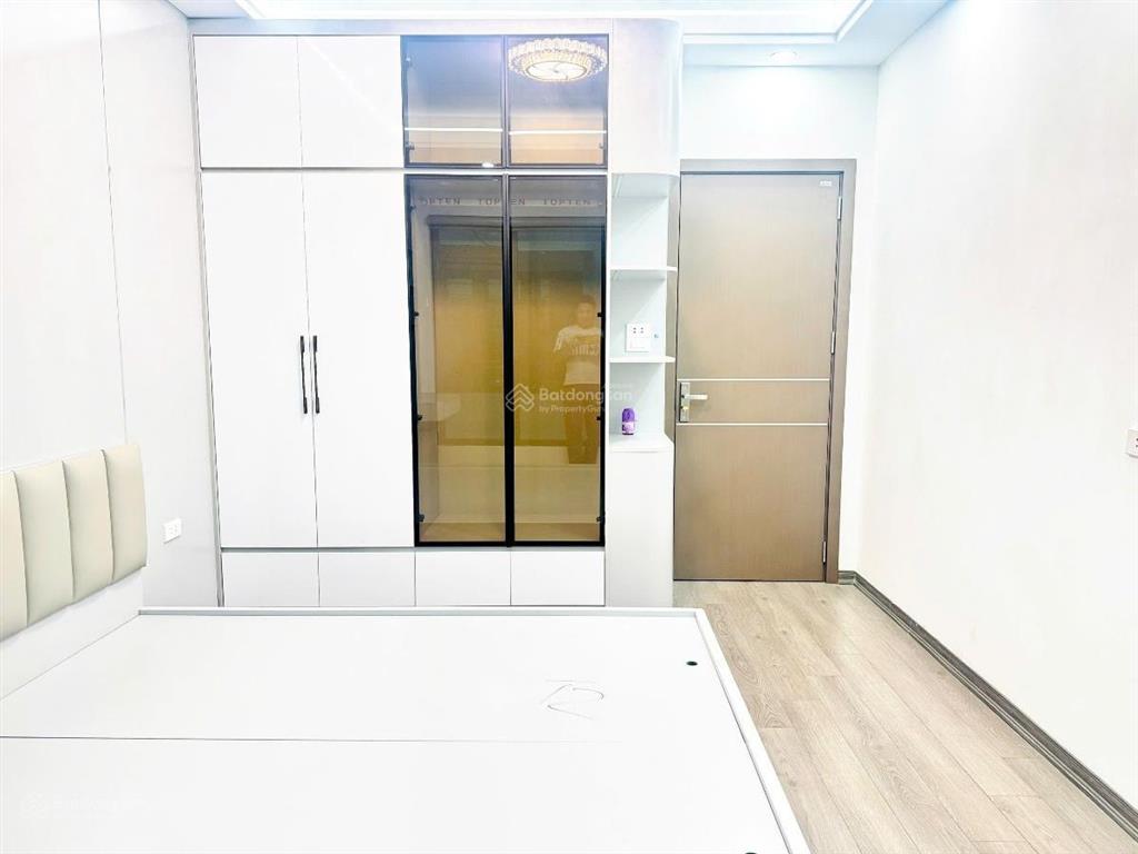 Chỉ 14,8 tỷ  nhà đẹp đường láng  cạnh trường giao thông vận tải  hà nội  38m2 5 tầng  mt 3,8m