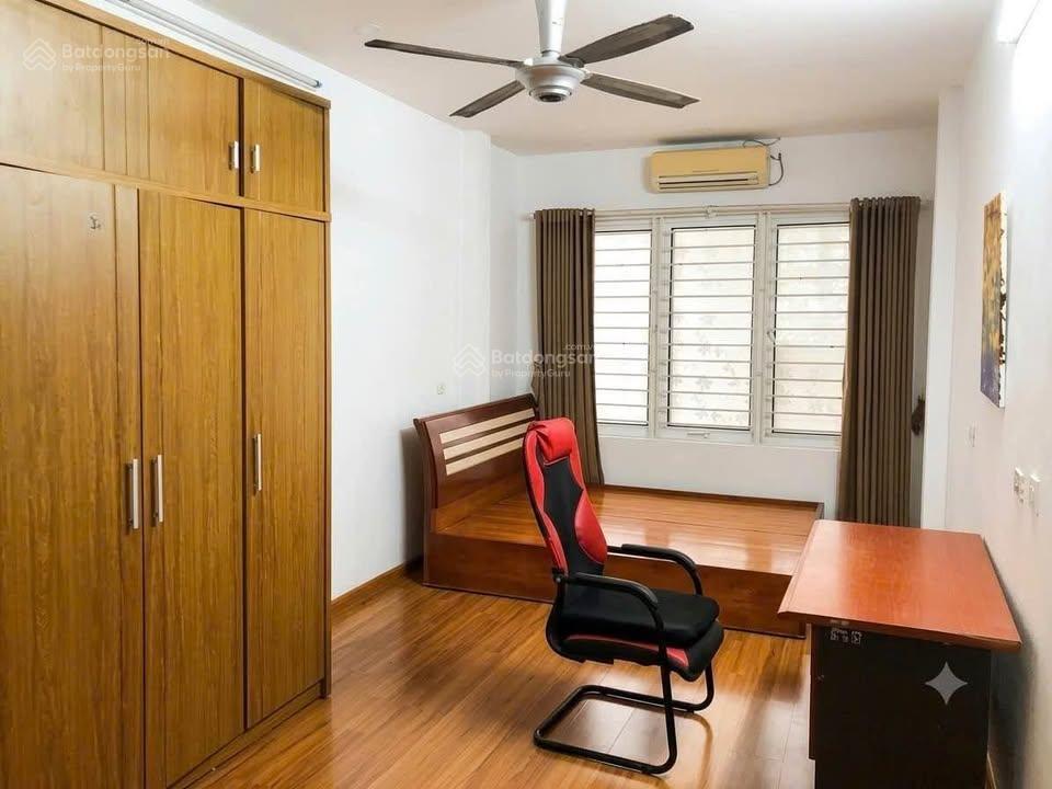 Cho thuê nhà nguyên căn ngõ 97 phố văn cao  ba đình  hà nội