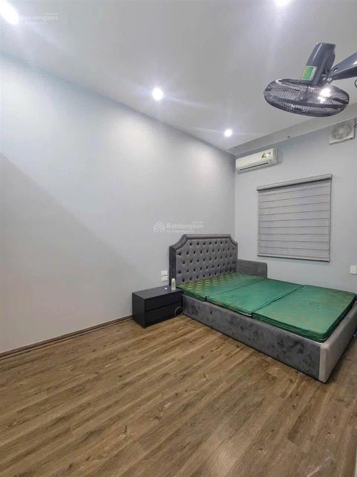 Cho thuê căn hộ phố linh lang  phan kế bính  ba đình  hà nội  8 triệu/tháng