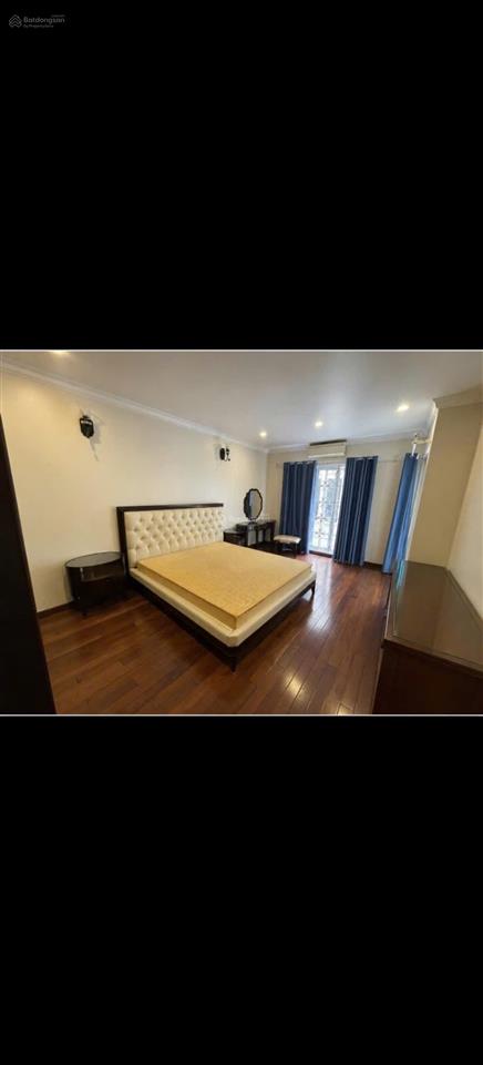 Cho thuê nhà nguyên căn ngõ 535 phố kim mã  thông ra hồ ngọc khánh  80m  5 tầng  mt 6m  ô tô