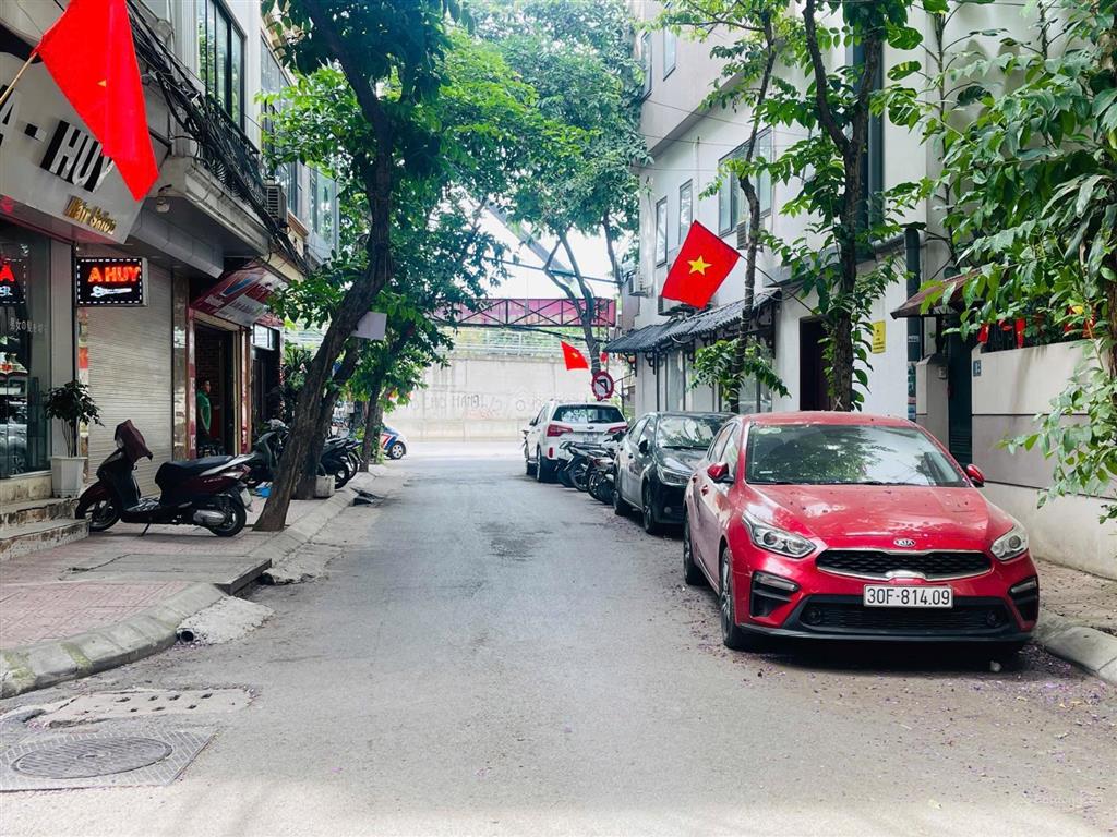 Hiếm  bán gấp phân lô ô tô tránh  kd  ngõ 535 kim mã thông hồ ngọc khánh  85m  5 tầng  mt 6m