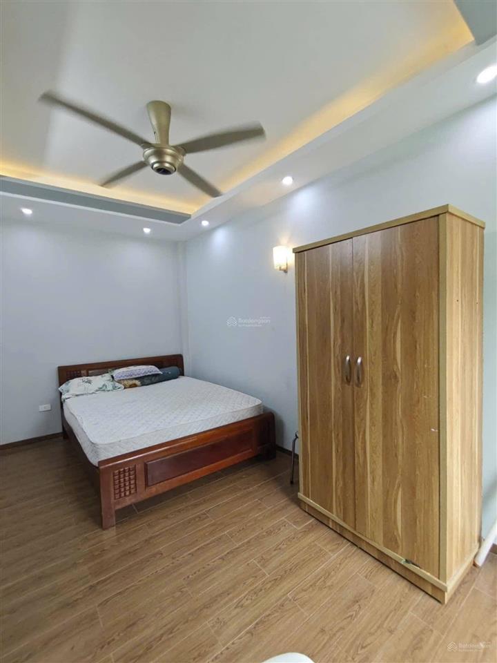Cho thuê nhà nguyên căn phố phan kế bính, ba đình, hà nội