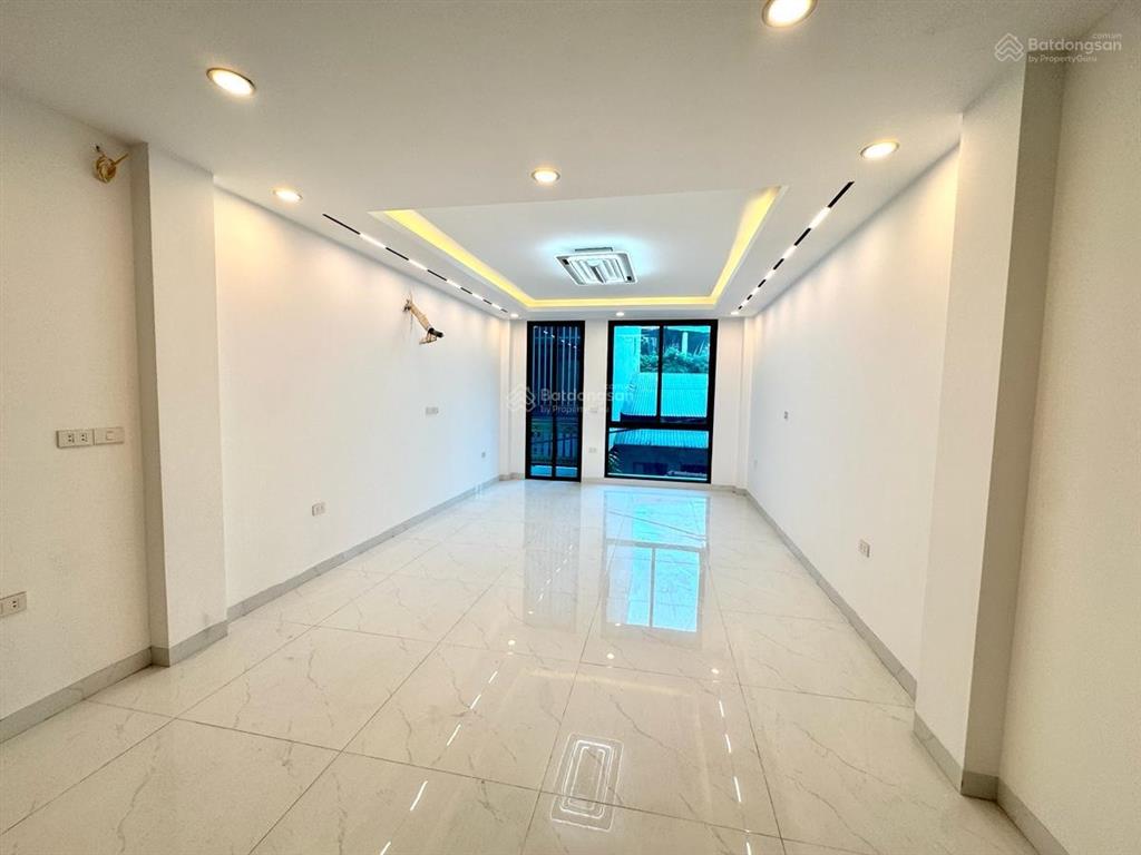 Hiếm  chỉ 13 tỷ  45m²  5 tầng  mt 4m  mới tinh nhà đẹp ngõ 68 cầu giấy  hà nội