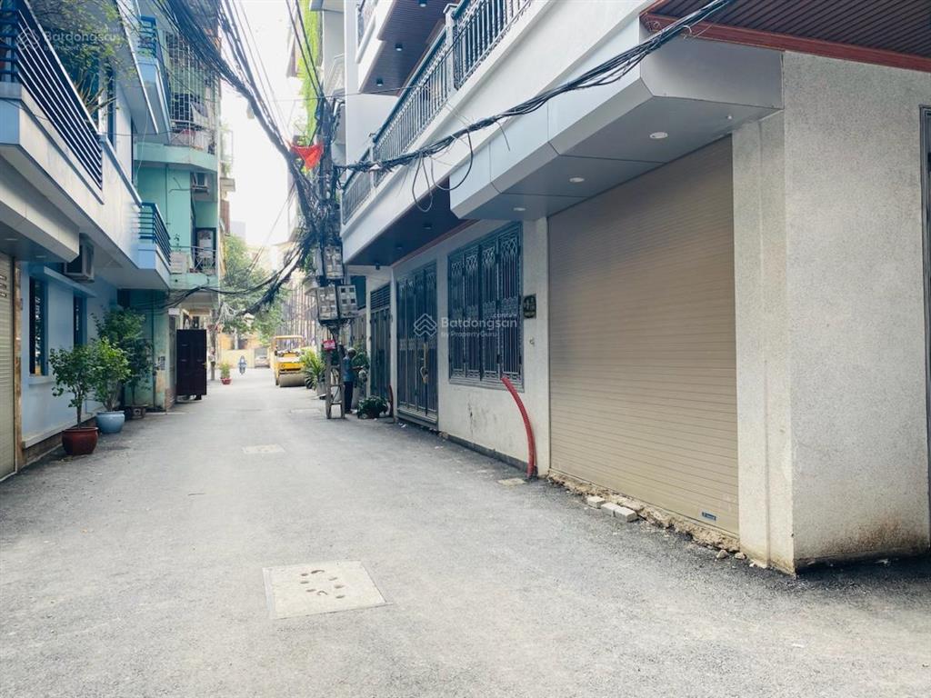 Bán gấp  nhà phân lô đường láng (cạnh trường giao thông vận tải)