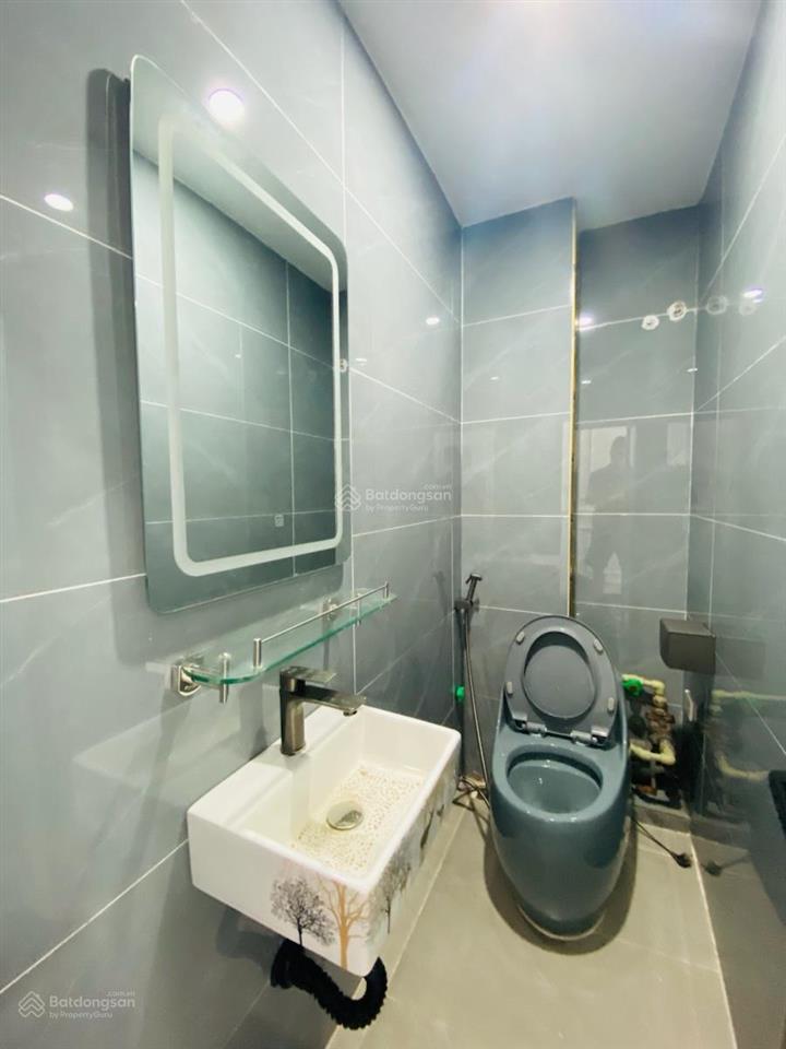 Bán gấp  nhà phân lô đường láng (cạnh trường giao thông vận tải)