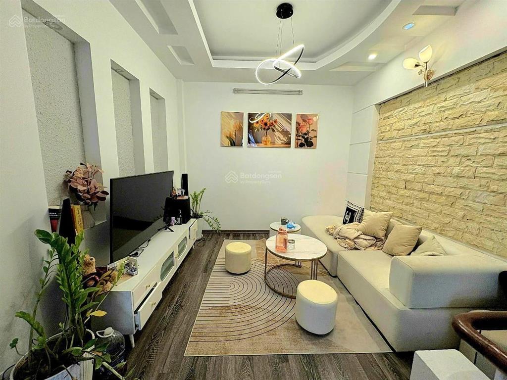Hàng hiếm chỉ 5 tỷ  bán nhà mặt ngõ 83 phố đào tấn  ba đình  hà nội