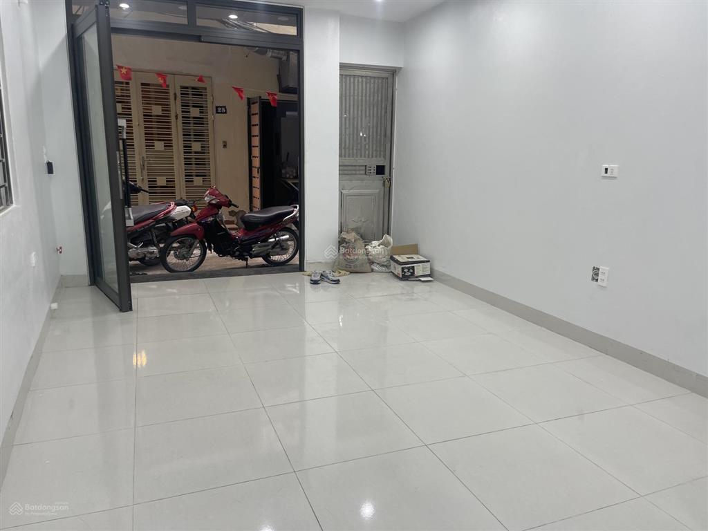 Cho thuê mặt bằng kinh doanh phố liễu giai, ba đình, hà nội