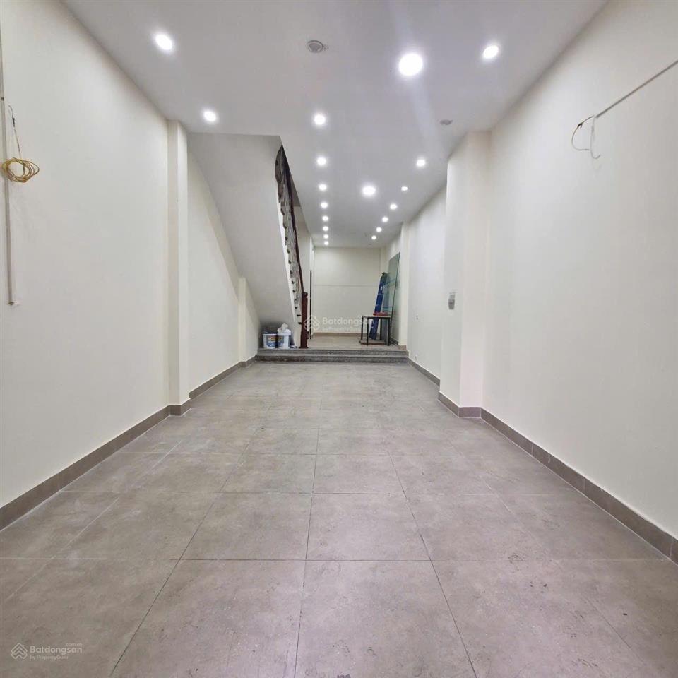 Cho thuê nhà nguyên căn phố hoàng quốc việt  cầu giấy  hà nội
