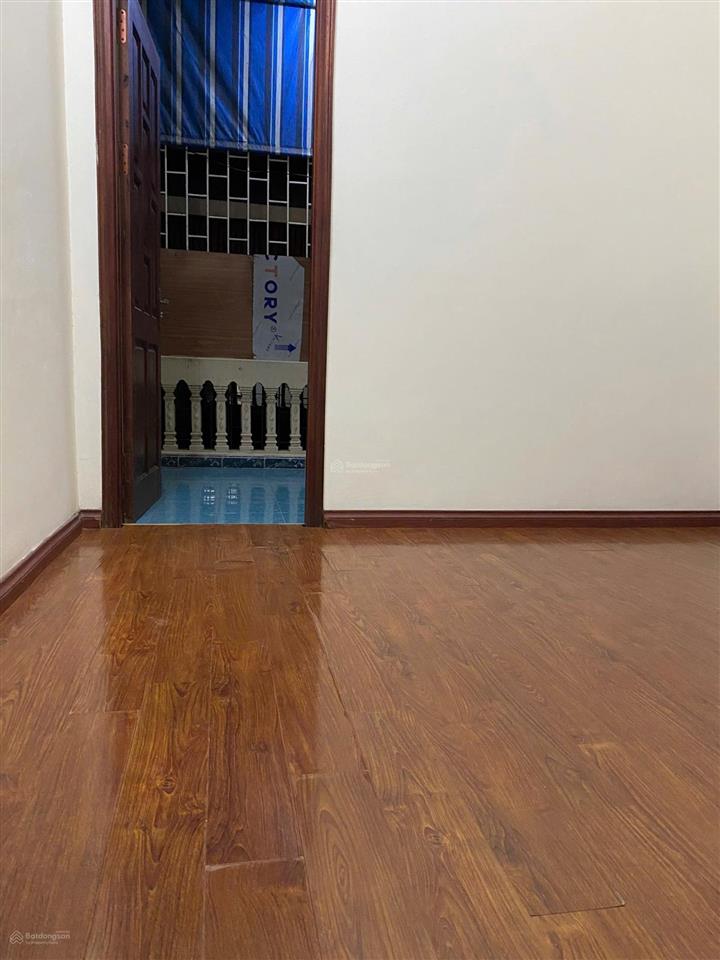 Cho thuê nhà nguyên căn phố đào tấn  ba đình  hà nội