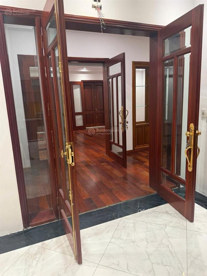 Hiếm  bán gấp phân lô phố vĩnh phúc  ba đình  khu 7,2ha  40m  6 tầng  mt 4m  thang máy