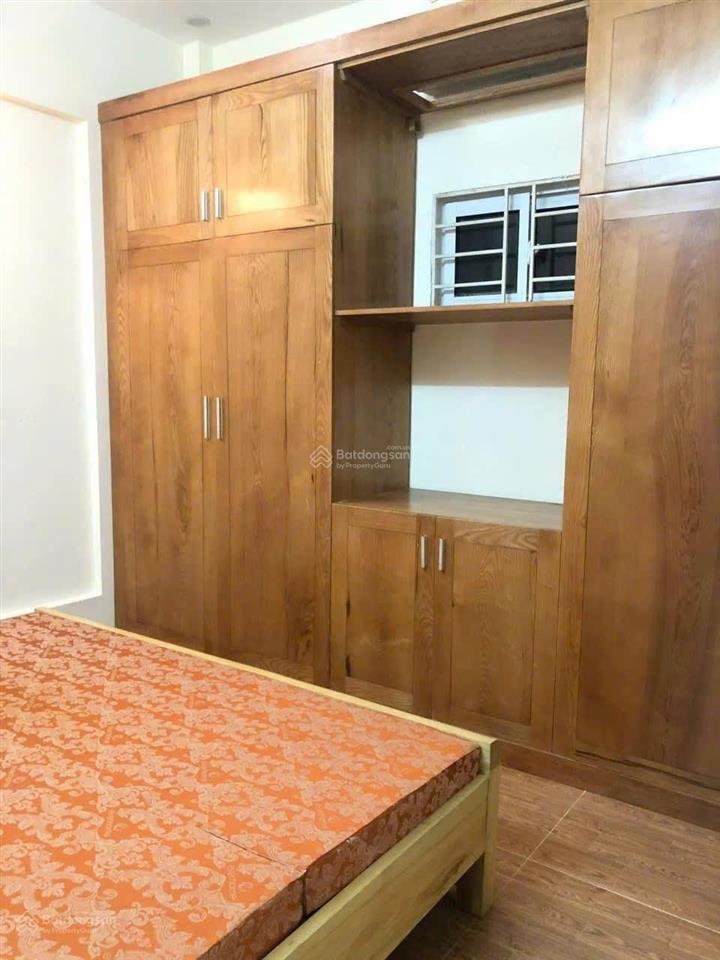Cho thuê nhà nguyên căn ngõ 381 phố nguyễn khang  hà nội