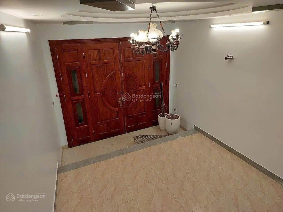 Cho thuê nhà nguyên căn ngõ 133 phố hoa bằng  cầu giấy  hà nội
