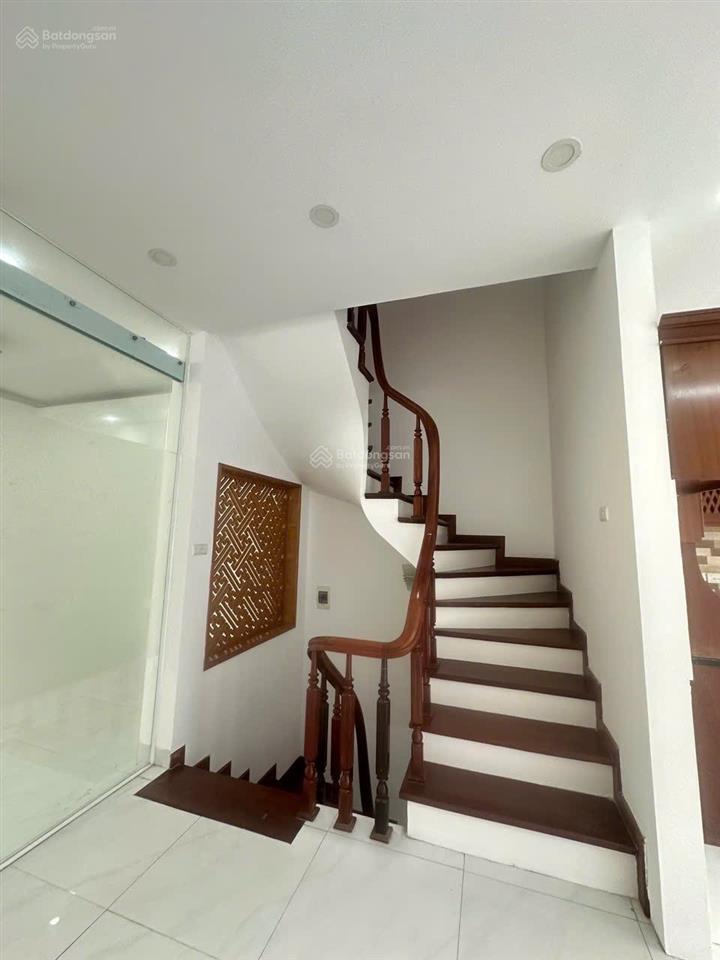 Cho thuê nhà nguyên căn ngõ 28 xuân la  tây hồ  hà nội