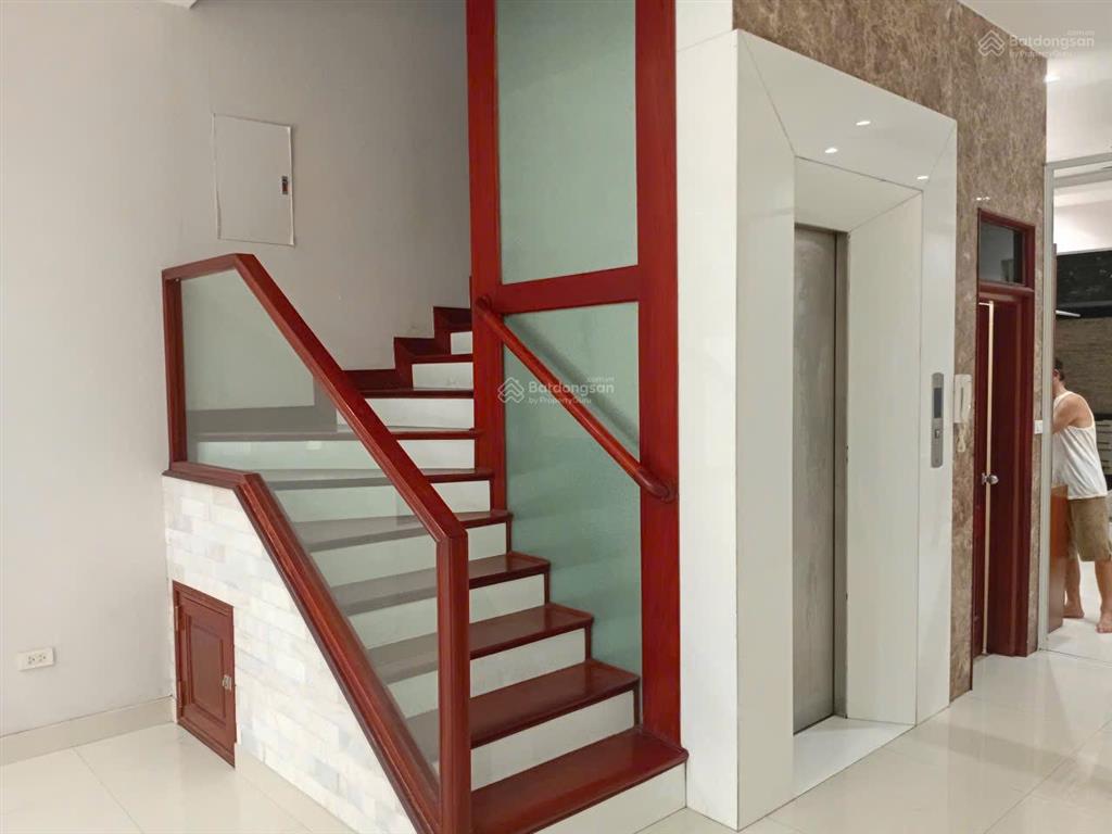 Cho thuê nhà nguyên căn phố võ chí công  tây hồ  hà nội