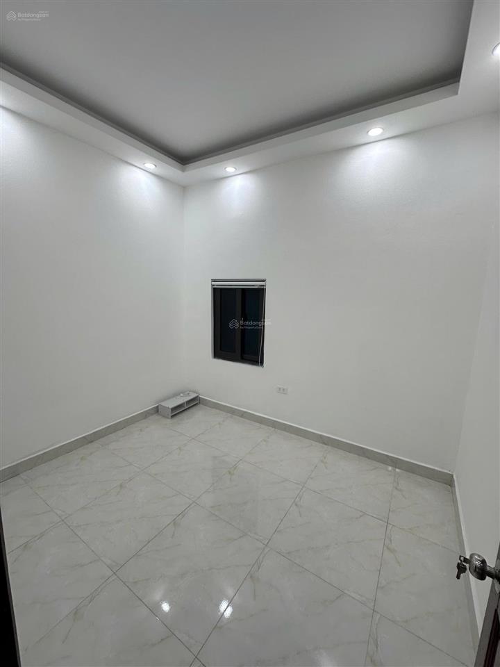 Cho thuê nhà nguyên căn ngõ 89 lạc long quân  cầu giấy  hà nội