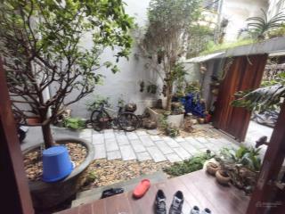 Cho thuê nhà sân vườn phố linh lang  ba đình  hà nội