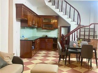 Cho thuê nhà nguyên căn phố kim mã  ba đình  hà nội