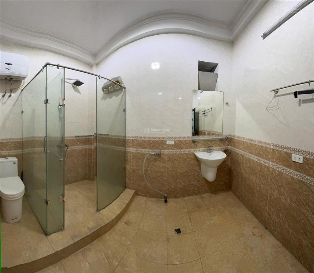 Cho thuê nhà nguyên căn phố núi trúc  ba đình  hà nội