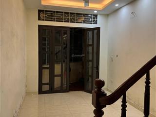 Cho thuê nhà nguyên căn phố núi trúc  ba đình  hà nội