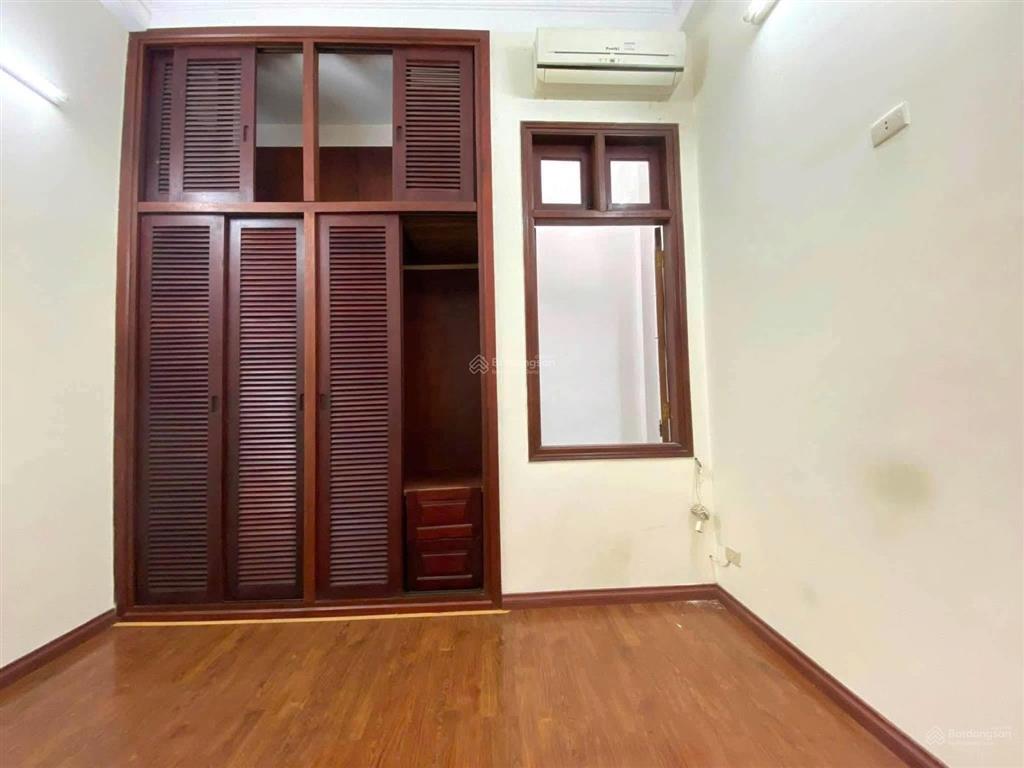 Cho thuê nhà nguyên căn phố đào tấn  ba đình  hà nội