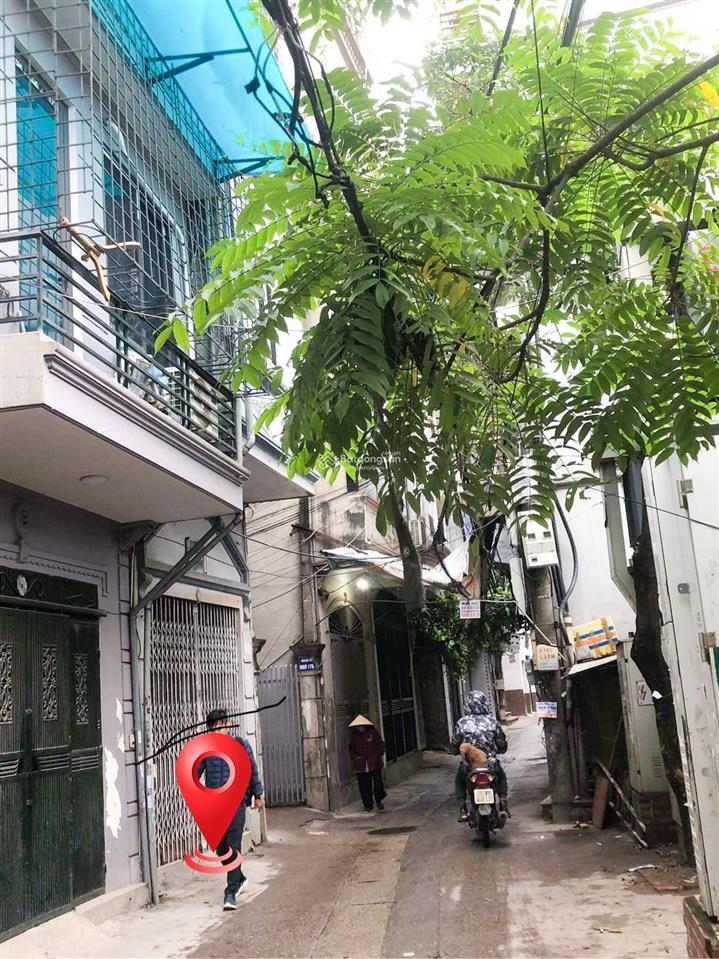Cho thuê nhà 4 tầng ngõ 176 trương định đủ tiện ích, tầng 1 có thể kinh doanh, để xe rộng rãi
