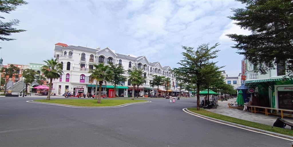 Chính chủ  bán căn shophouse khu shanghai thuộc grandworld phú quốc