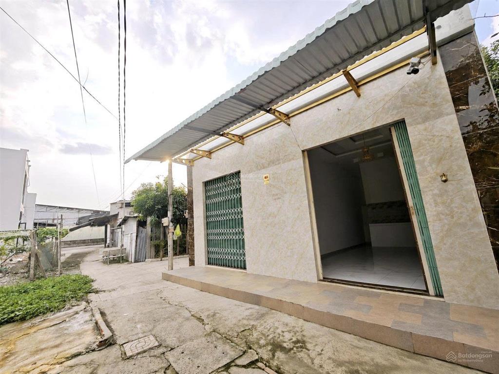 Chính chủ cần bán gấp nhà đẹp đôi  diện tích khủng 160m ngay vòng xoay an lạc, bình chánh