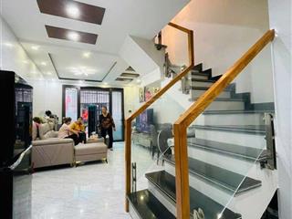 Nhanh kẻo lỡ .. nhà chủ xây ở tâm huyết bán chuyển công tác mới , đẹp mê li , vị trí vàng khu vực