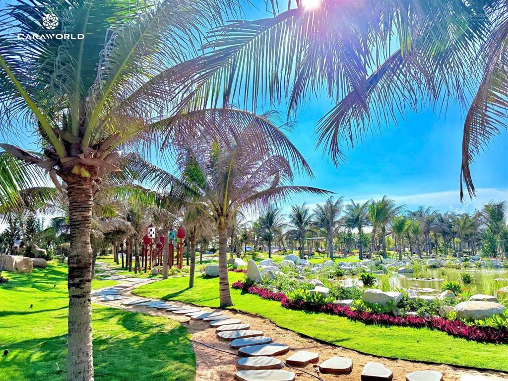 Parasol giá tốt trên thị trường, đã có sổ, dt 122,4m2, 3 mặt công viên.  0384 909 ***