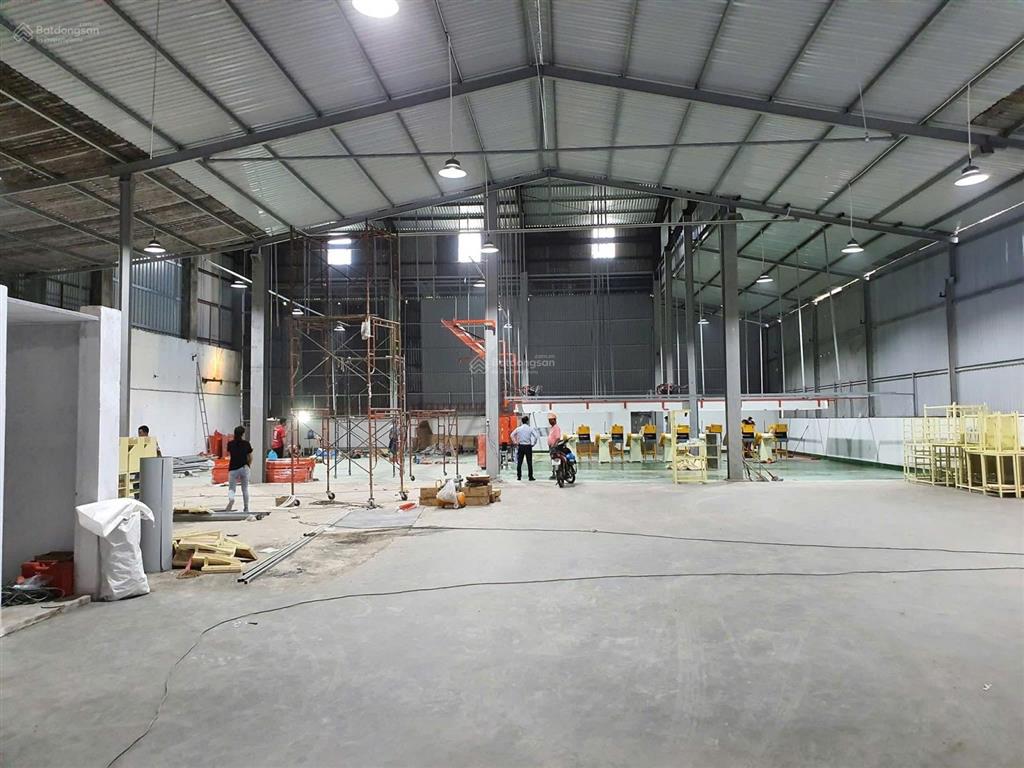 Cho thuê nhà xưởng 1.500m2 trong kcn đồng an 1 giá thuê rẻ chỉ 150triệu