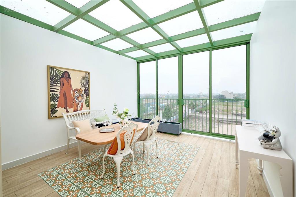 Nhà phố sun urban city sổ đỏ lâu dài 4,x tỷ  có hầm riêng, tặng nội thất ~ 690 triệu