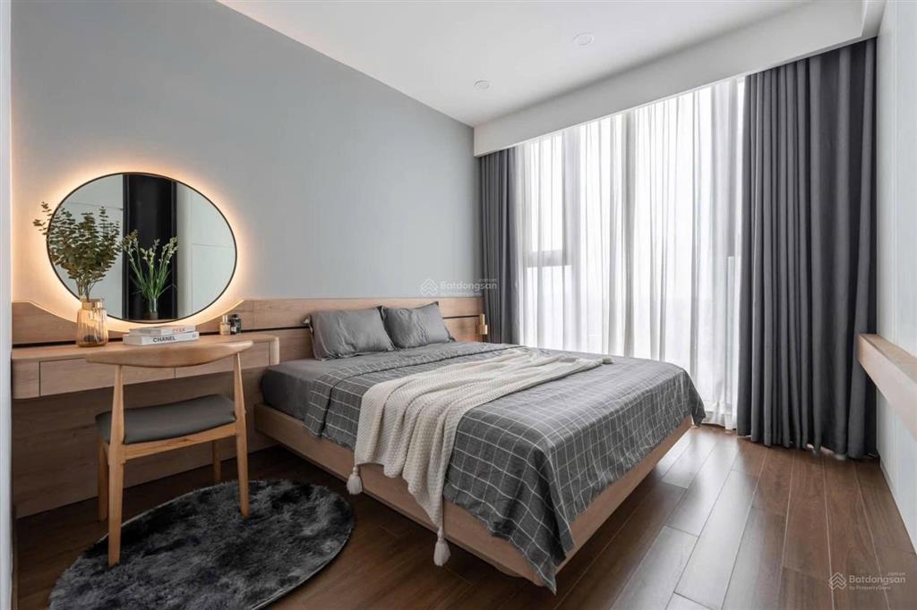 Chính chủ bán căn hộ 2 ngủ, nội thất đẹp, chung cư sun ancora lương yên,  0933 533 ***