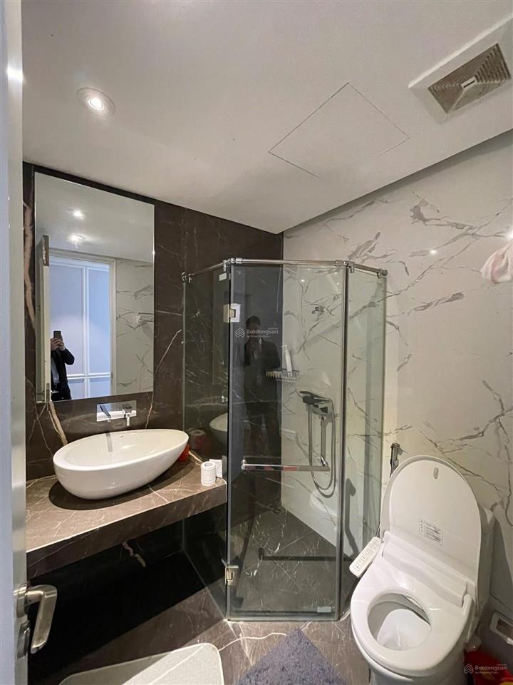 Chính chủ bán căn hộ 4 ngủ, nội thất đẹp, chung cư sun ancora 3 lương yên,  0933 533 ***