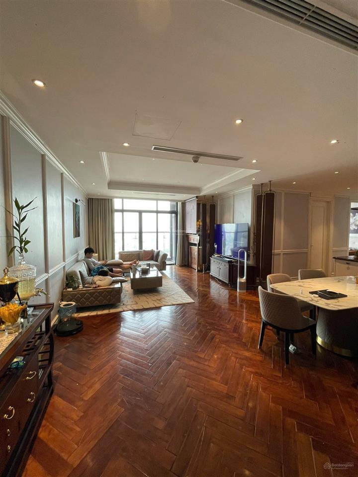 Chính chủ bán căn hộ 4 ngủ, nội thất đẹp, chung cư sun ancora 3 lương yên,  0933 533 ***