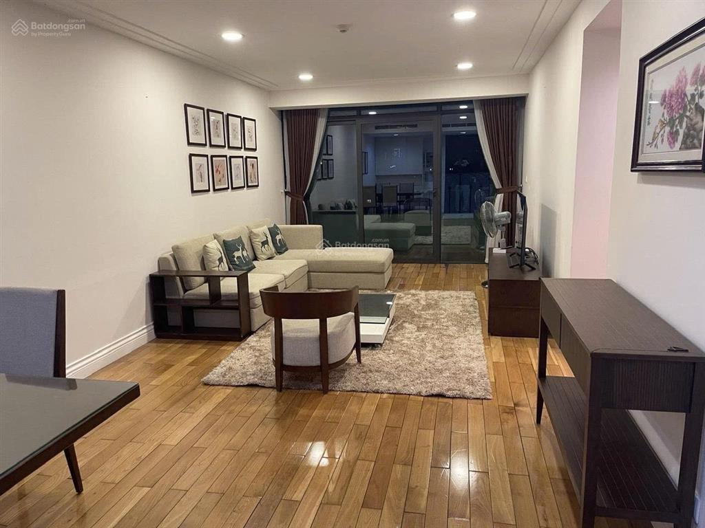 Chính chủ cho thuê căn hộ 3 ngủ chung cư hoàng thành tower mai hắc đế,  0933 533 ***