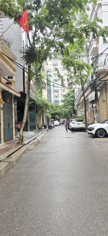 Chính chủ tôi bán nhà trung kính trần kim xuyến 110m 7t 52 tỷ.