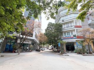 Chính chủ tôi bán nhà nguyễn văn lộc trần phú hà đông 70m 4t 22 tỷ.