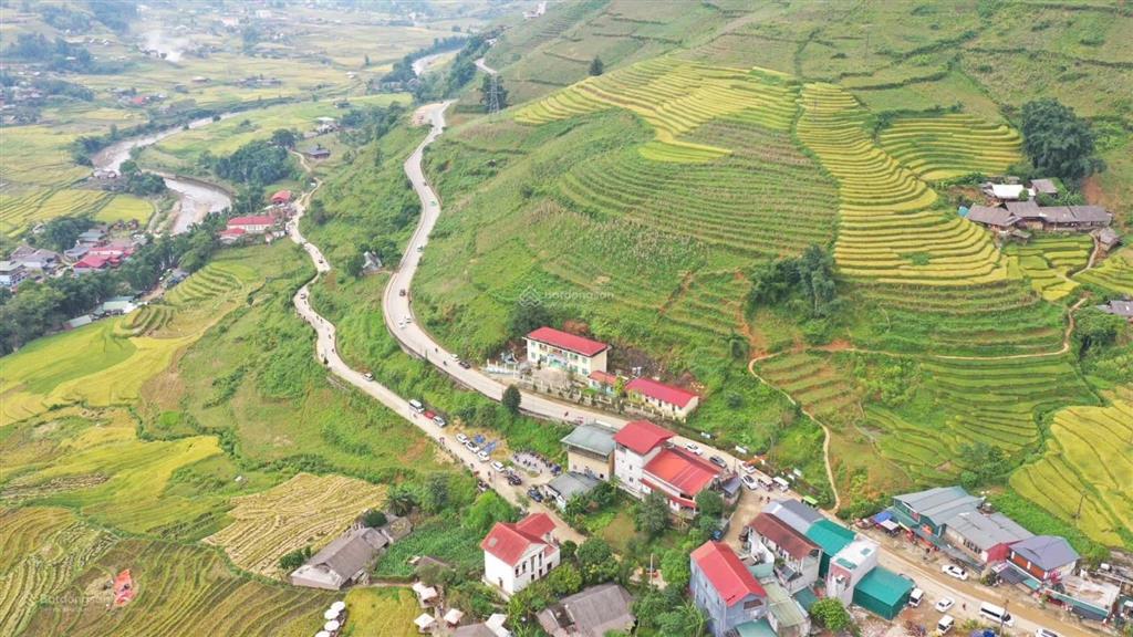 Sapa 2.000m tả van mặt đường tl152 cả 100m view thung lũng đẹp. vị trí tả van, sa pa
